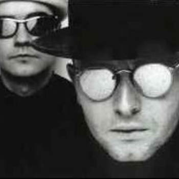 2 Heads