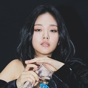 Bibi (비비)