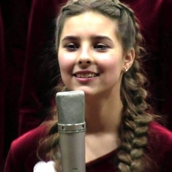 Оля Королькова