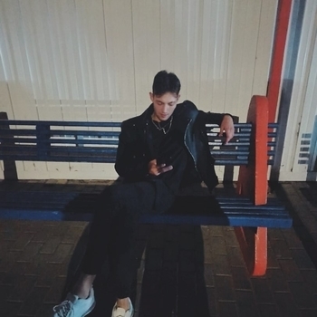 SLXEPING TOKYO