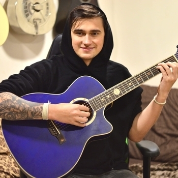 Ярик Бро