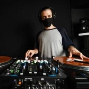 4AM