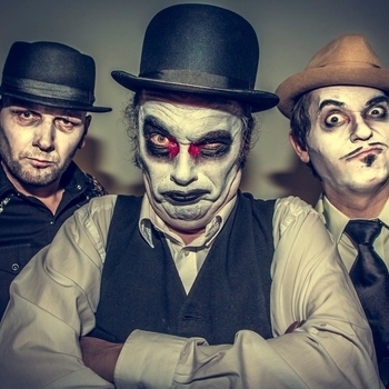 Send In The Clowns (2000)